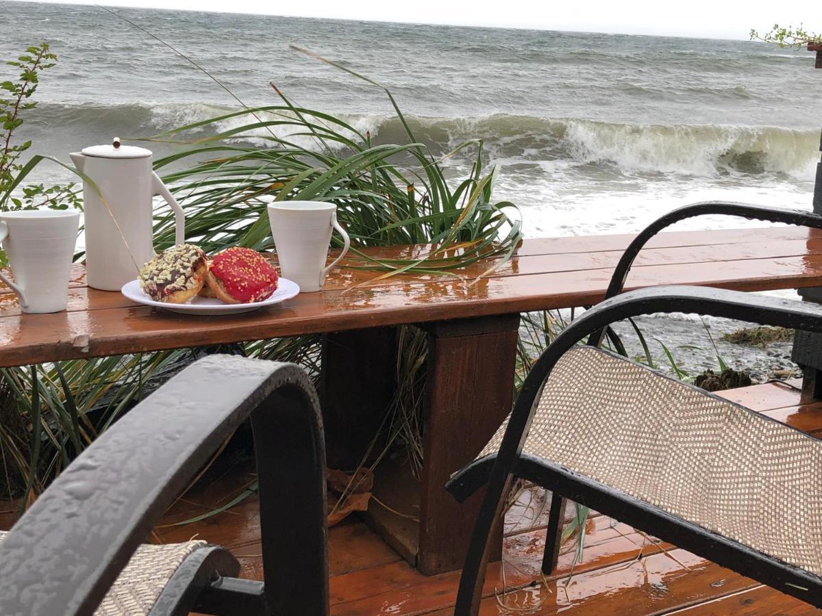 Qualicum Breeze Beach Resort Bowser Extérieur photo