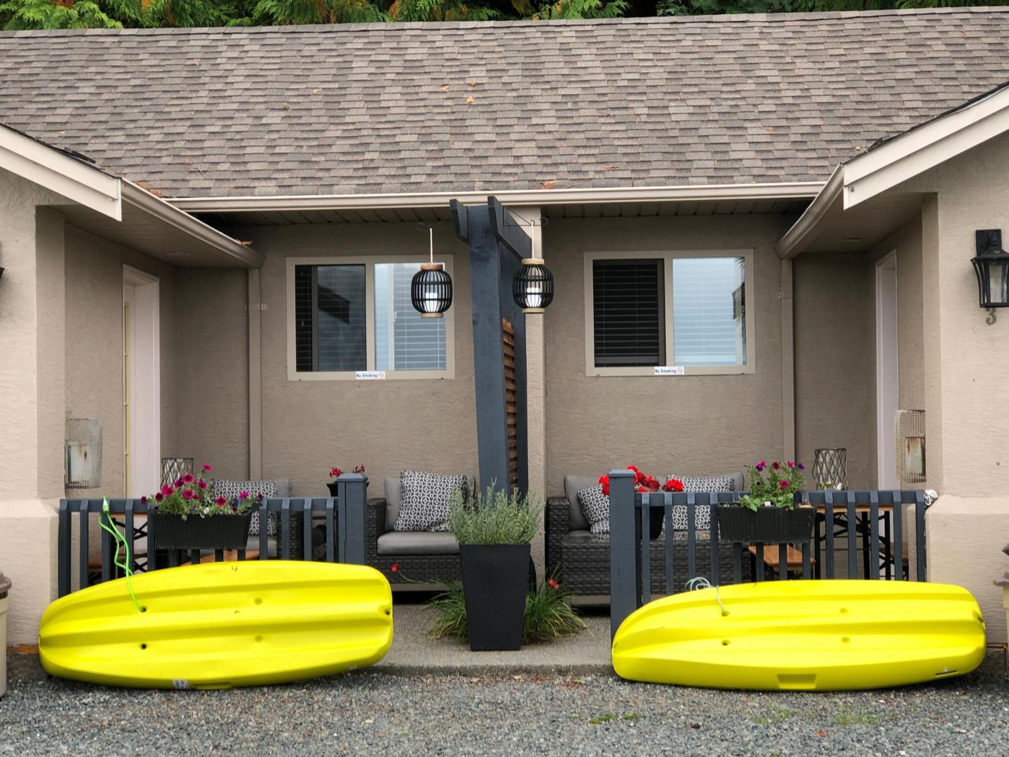 Qualicum Breeze Beach Resort Bowser Extérieur photo