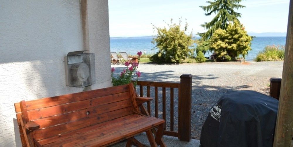 Qualicum Breeze Beach Resort Bowser Extérieur photo