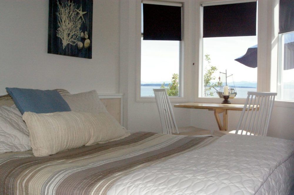 Qualicum Breeze Beach Resort Bowser Extérieur photo