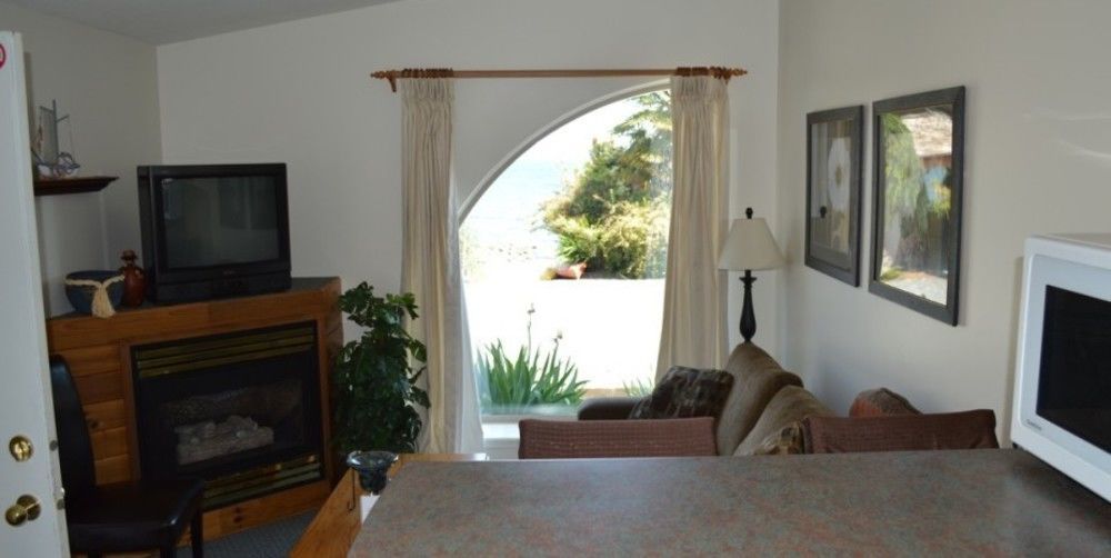 Qualicum Breeze Beach Resort Bowser Extérieur photo