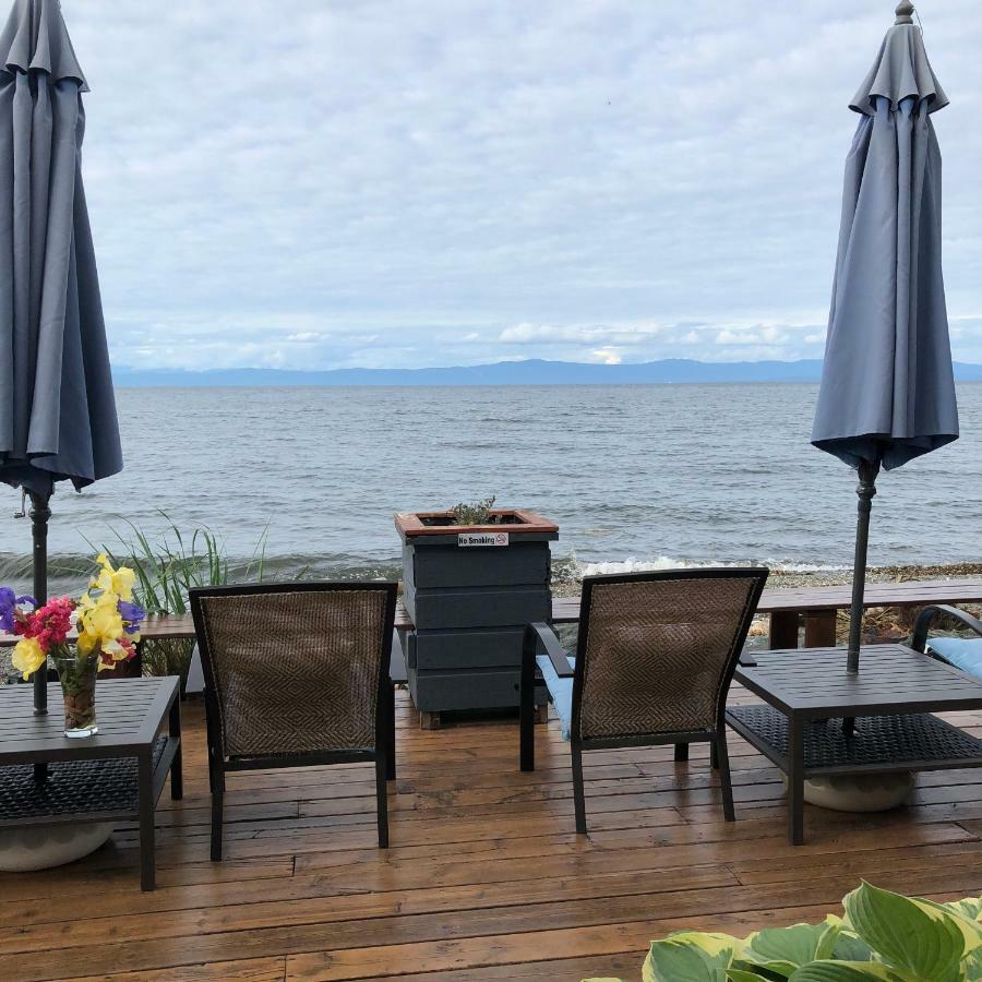 Qualicum Breeze Beach Resort Bowser Extérieur photo